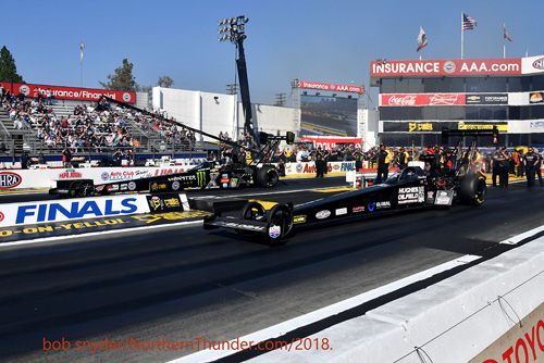 Shawn Reed (near lane) - Brittany Force (far lane) - T/F